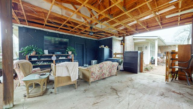 1515 Smith Dr, Lebanon, TN 37087