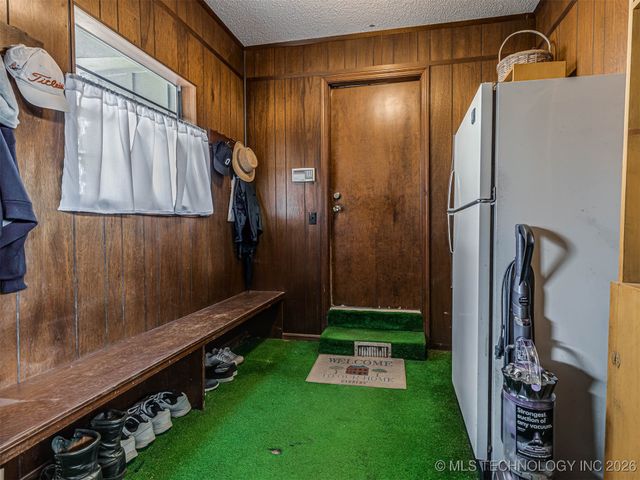 1201 Dogwood Court, Bartlesville, OK 74006