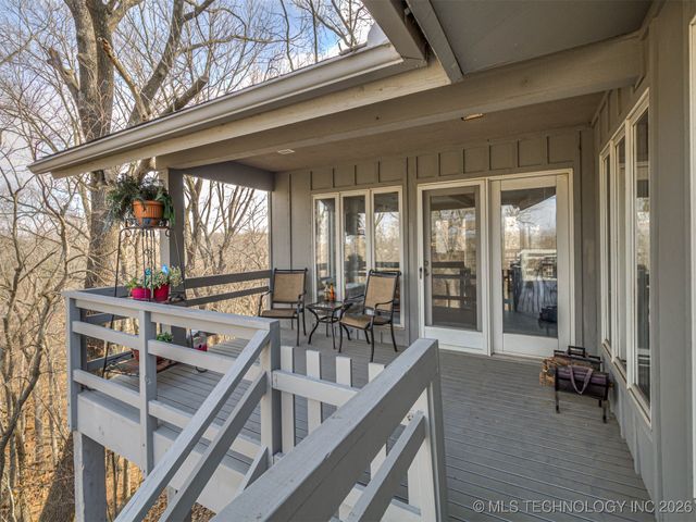 1201 Dogwood Court, Bartlesville, OK 74006