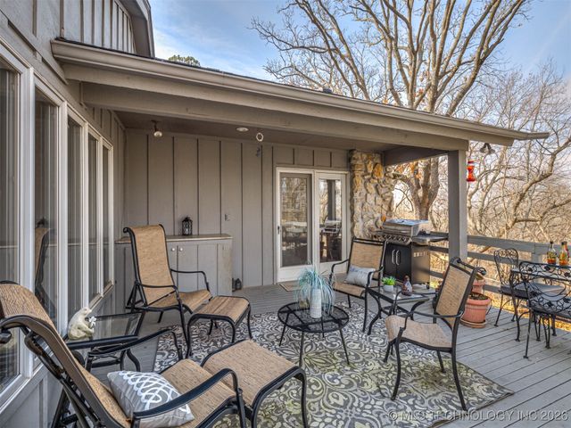 1201 Dogwood Court, Bartlesville, OK 74006