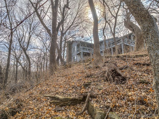 1201 Dogwood Court, Bartlesville, OK 74006