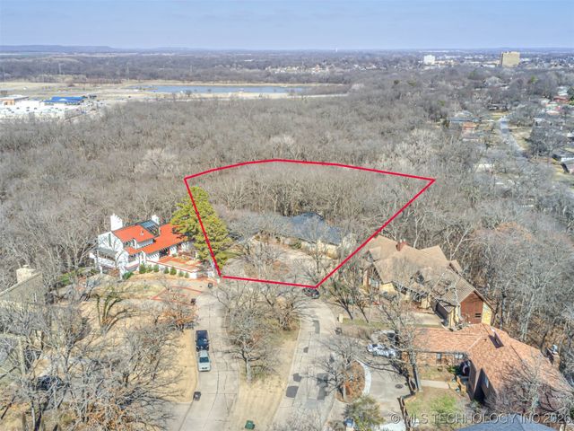 1201 Dogwood Court, Bartlesville, OK 74006