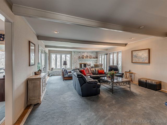 1201 Dogwood Court, Bartlesville, OK 74006