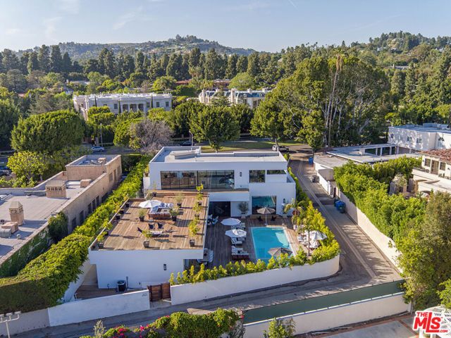 9570 Sunset Boulevard, Beverly Hills, CA 90210