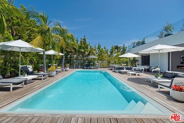 9570 Sunset Boulevard, Beverly Hills, CA 90210