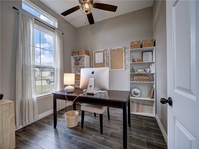 1422 Sansa St, Corpus Christi, TX 78415