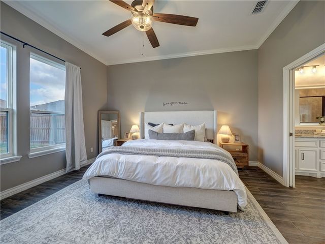 1422 Sansa St, Corpus Christi, TX 78415