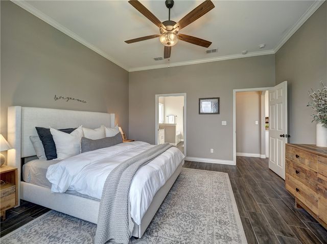 1422 Sansa St, Corpus Christi, TX 78415