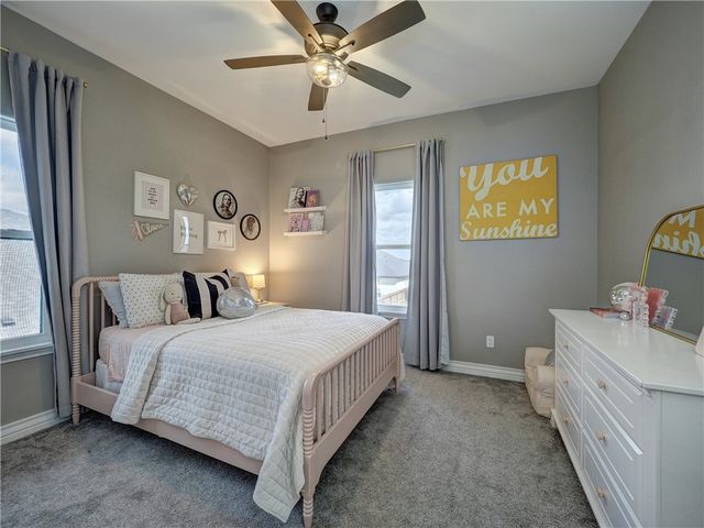 1422 Sansa St, Corpus Christi, TX 78415