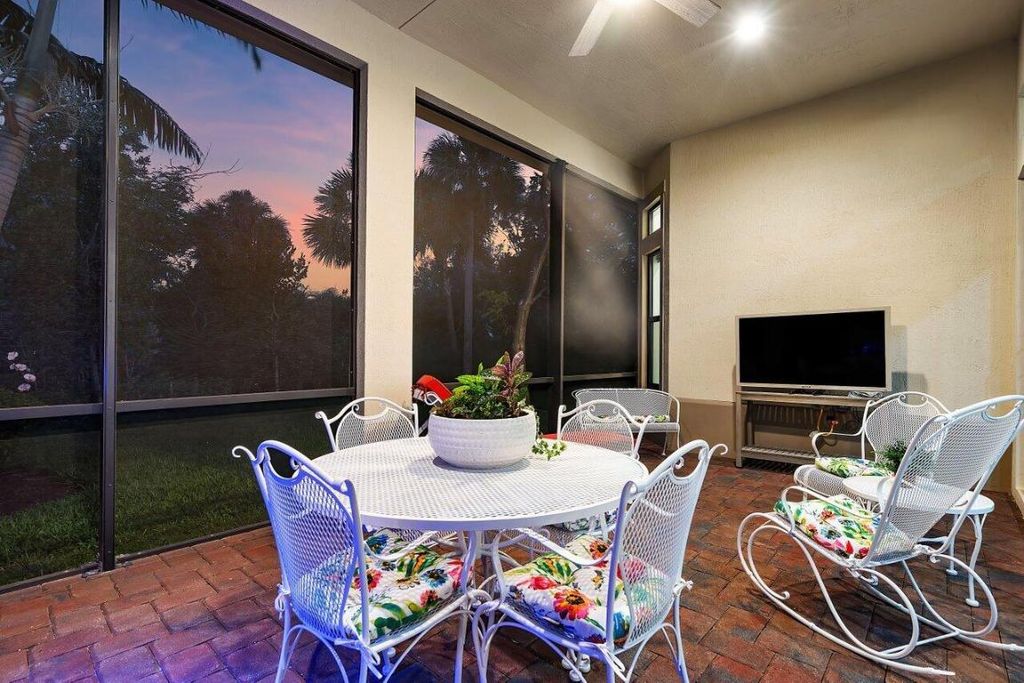 Image 42 of property listing at 9088 Leon Circle E, Parkland, FL 33076