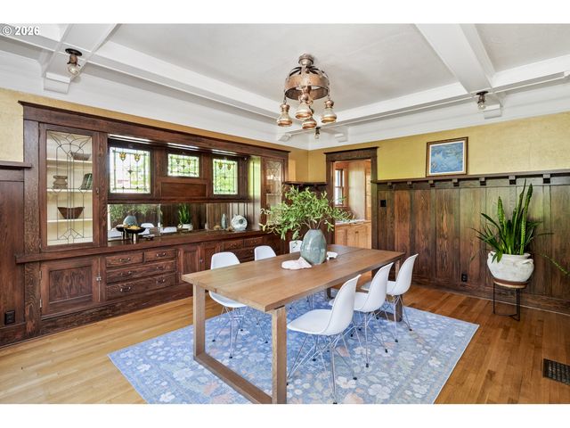 2732 Ne 15TH Ave, Portland, OR 97212