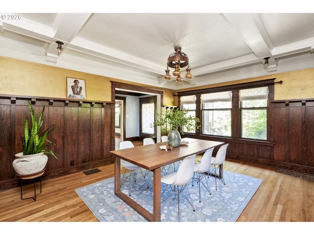 2732 Ne 15TH Ave, Portland, OR 97212