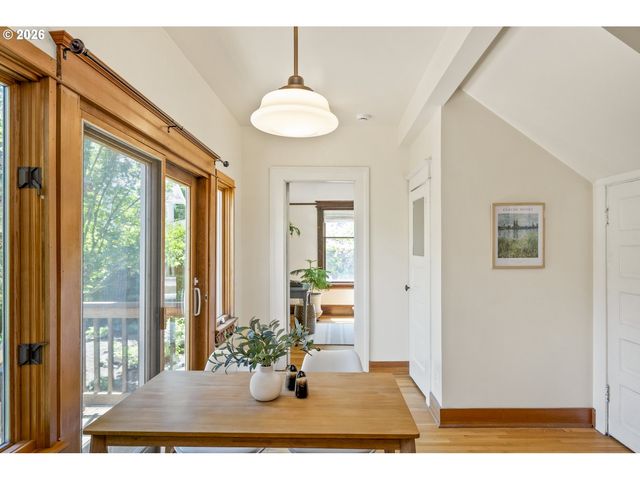 2732 Ne 15TH Ave, Portland, OR 97212