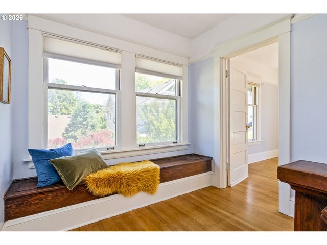 2732 Ne 15TH Ave, Portland, OR 97212