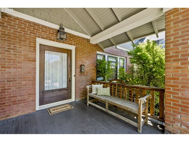 2732 Ne 15TH Ave, Portland, OR 97212