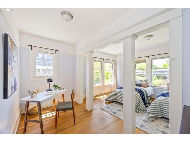 2732 Ne 15TH Ave, Portland, OR 97212