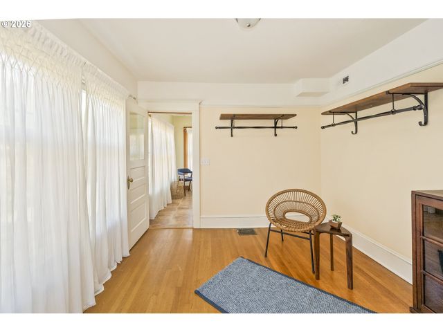 2732 Ne 15TH Ave, Portland, OR 97212