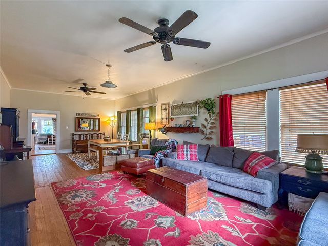 1309 N Austin Street, Denton, TX 76201