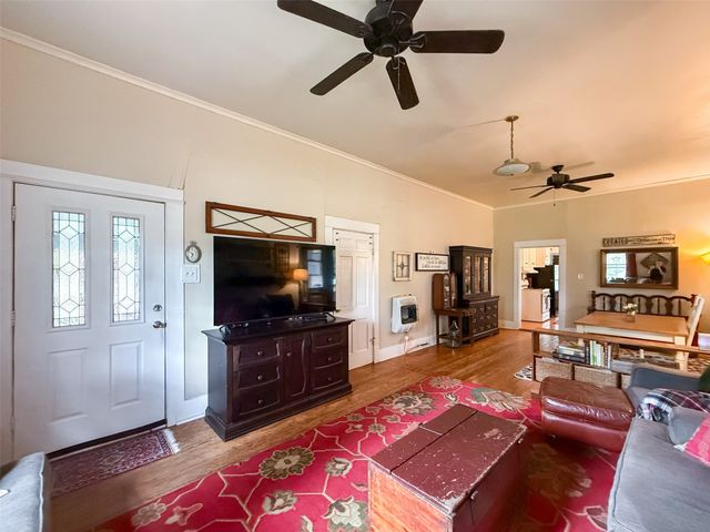 1309 N Austin Street, Denton, TX 76201