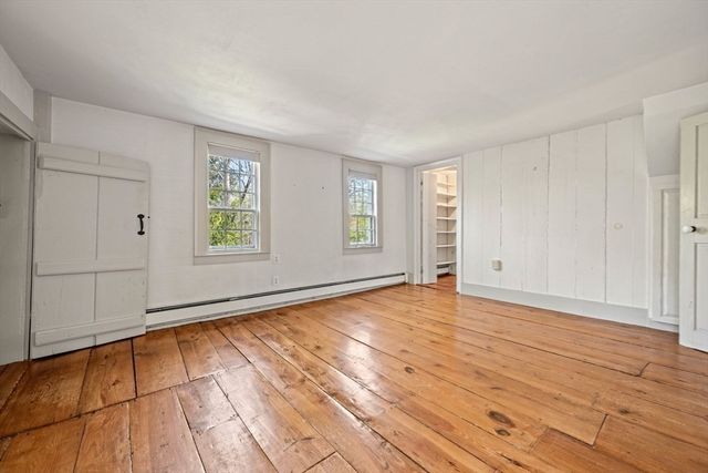 3 Maple St, Sherborn, MA 01770