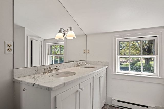 3 Maple St, Sherborn, MA 01770