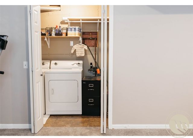 1221 Caroline, Billings, MT 59105