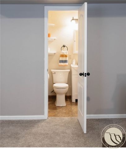 1221 Caroline, Billings, MT 59105