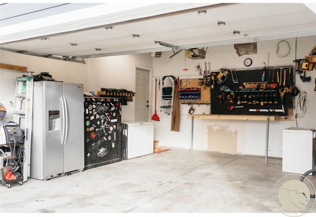 1221 Caroline, Billings, MT 59105