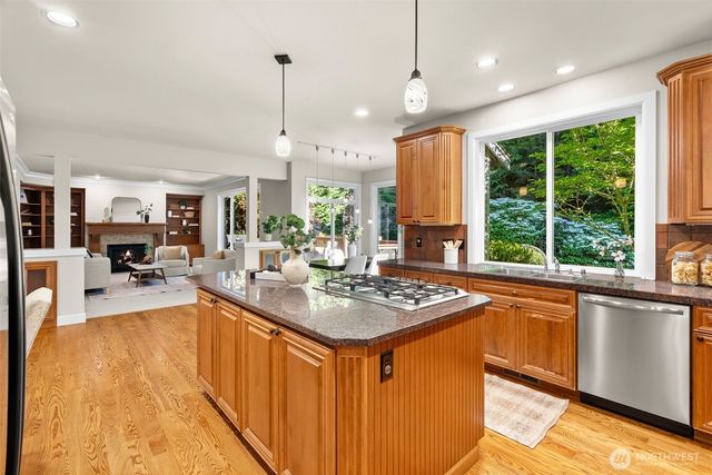 9545 NE Idel Weis Court, Bainbridge Island, WA 98110