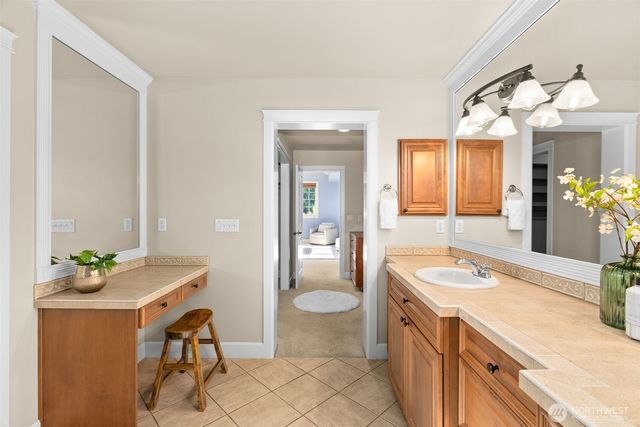 9545 NE Idel Weis Court, Bainbridge Island, WA 98110