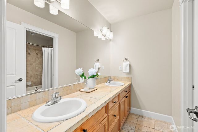 9545 NE Idel Weis Court, Bainbridge Island, WA 98110
