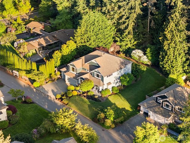 9545 NE Idel Weis Court, Bainbridge Island, WA 98110