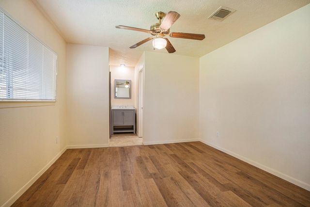 5904 Misty Meadow Street, League City, TX 77573