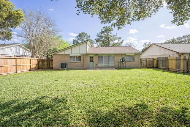 5904 Misty Meadow Street, League City, TX 77573