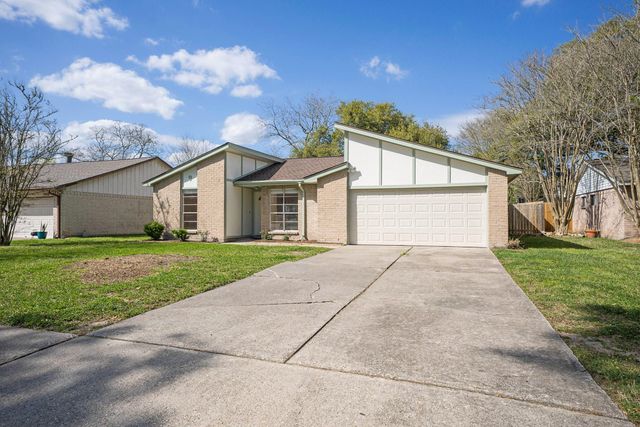 5904 Misty Meadow Street, League City, TX 77573