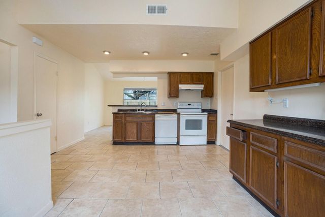 5904 Misty Meadow Street, League City, TX 77573