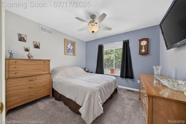26606 Hales Street, Madison Heights, MI 48071