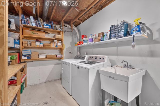26606 Hales Street, Madison Heights, MI 48071