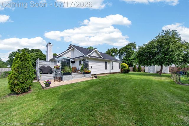 26606 Hales Street, Madison Heights, MI 48071