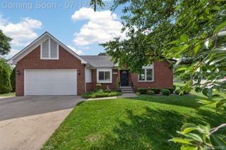 26606 Hales Street, Madison Heights, MI 48071