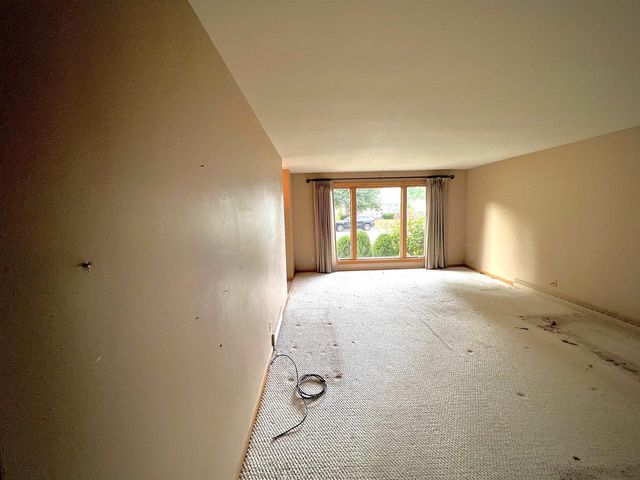 827 COLONIAL AVENUE, Green Bay, WI 54304