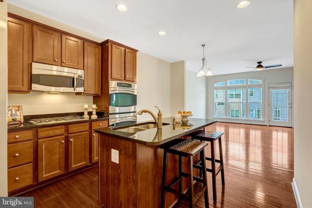 6238 LAWSON DR, Haymarket, VA 20169
