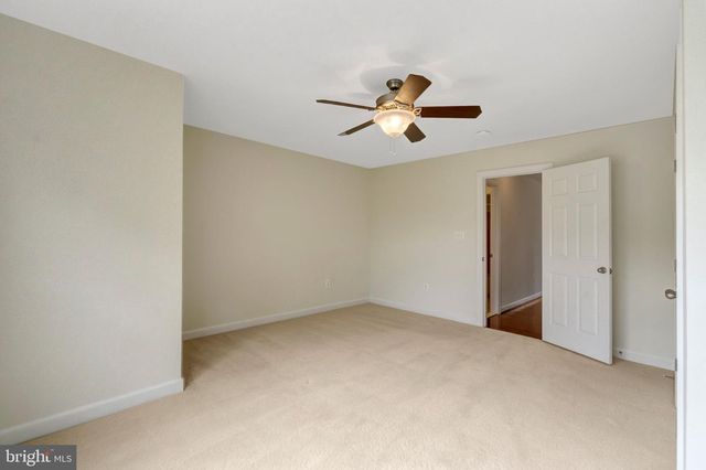 6238 LAWSON DR, Haymarket, VA 20169