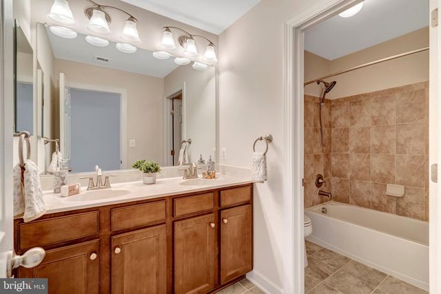 6238 LAWSON DR, Haymarket, VA 20169