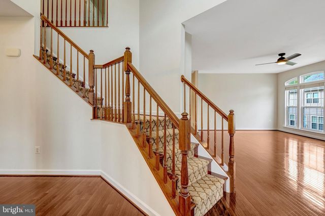 6238 LAWSON DR, Haymarket, VA 20169