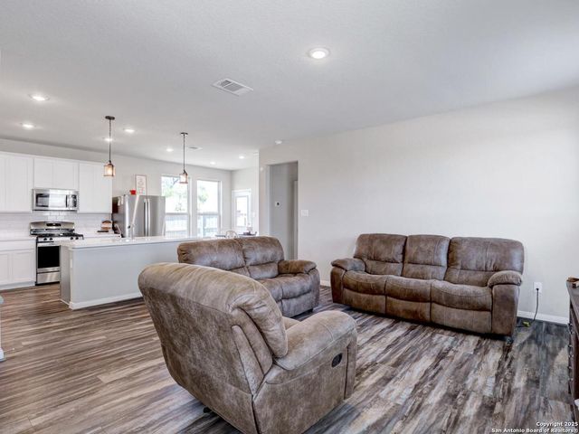 2645 WHITE WILLOW, San Antonio, TX 78245