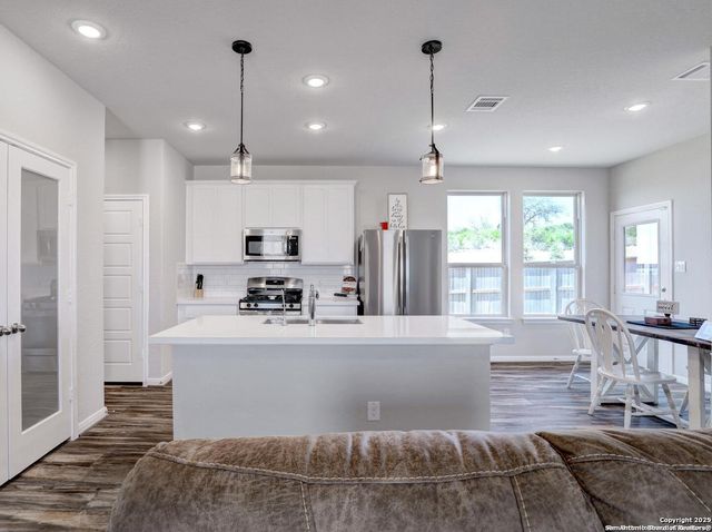 2645 WHITE WILLOW, San Antonio, TX 78245