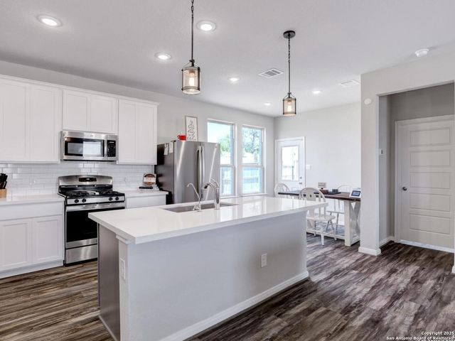 2645 WHITE WILLOW, San Antonio, TX 78245