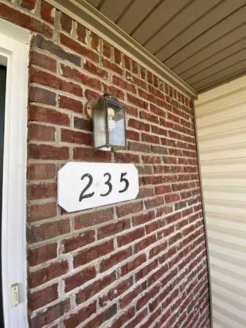 235 Tree Line Dr, Oak Grove, KY 42262