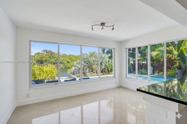 417 NE 29th St, Wilton Manors, FL 33334